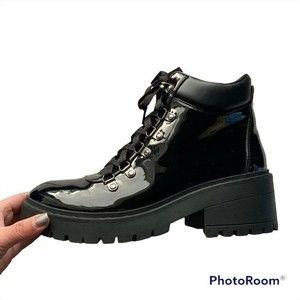Skechers Black Y2K 90s Grunge Style Shiny Patent Chunky Boots in Size 10